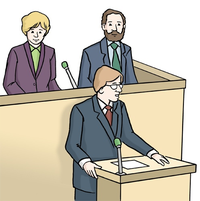 Zeichnung: An einem Rednerpult mit Mikrofon steht ein Mann. Dahinter sitzen zwei Personen.