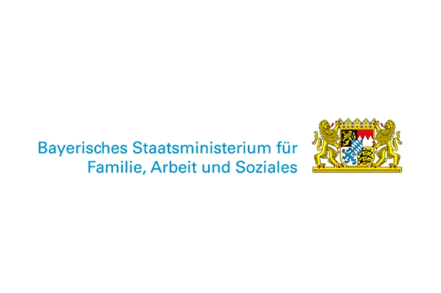 Logo „Bayerisches Staatsministerium für Familie, Arbeit und Soziales“.